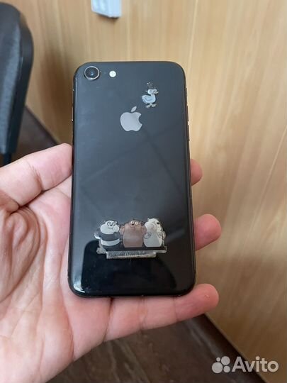 iPhone 8 64гб