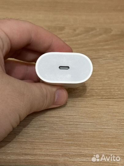 Оригинальная быстрая зарядка 20w на iPhone
