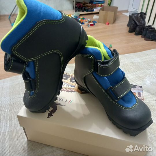 Лыжные ботинки детские