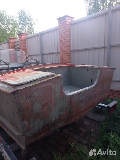 Моторная лодка Прогресс 2М