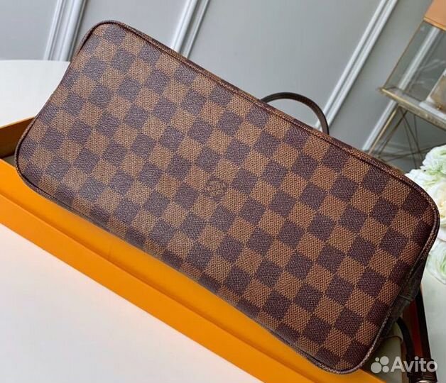 Женская сумка Neverfull Louis Vuitton