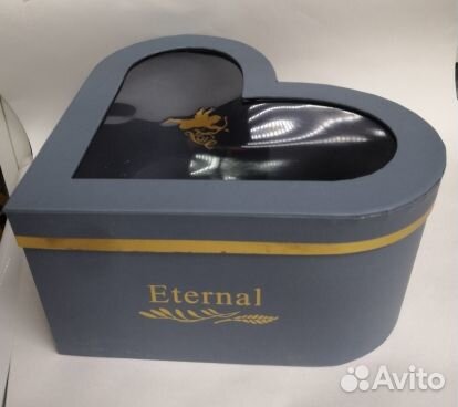 Коробка подарочная в виде сердца