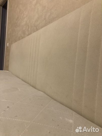 Кровать с матрасом