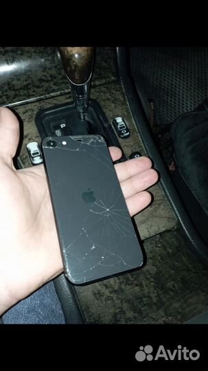 iPhone SE (2020), 64 ГБ