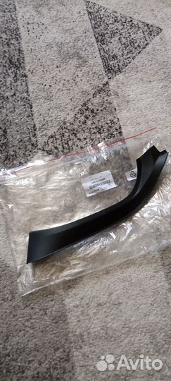 Накладка водостока Camry V70 64571-33080