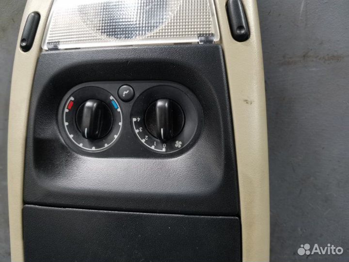 Плафон салона Ford Explorer 4 U251