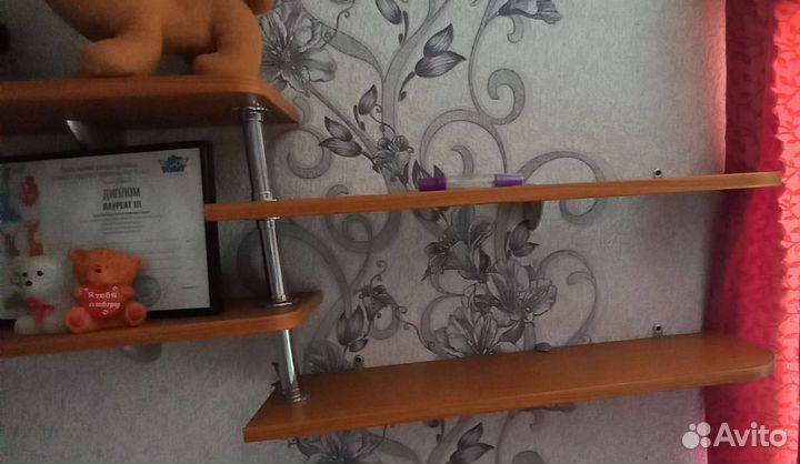 Полка настенная