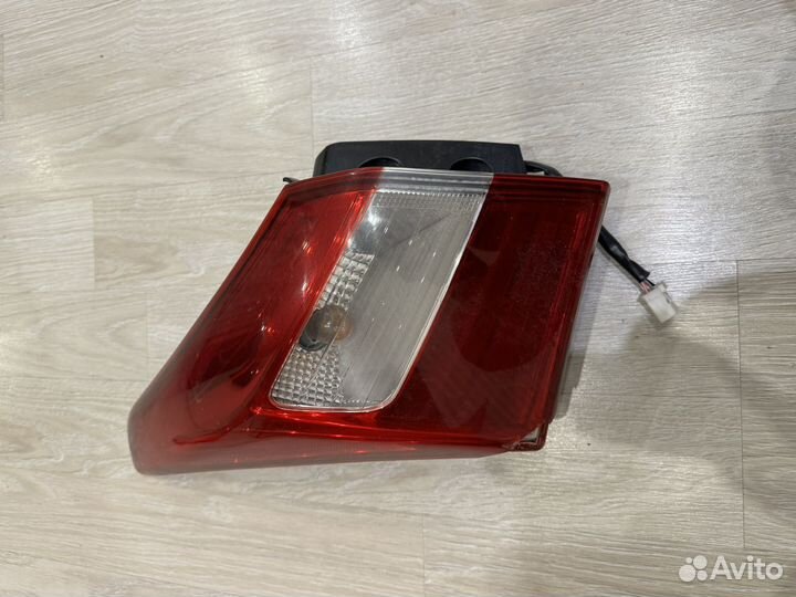 Задний левый фонарь Hyundai i30