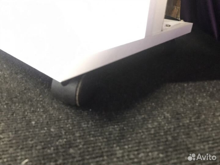 Зеркало напольное на колесах