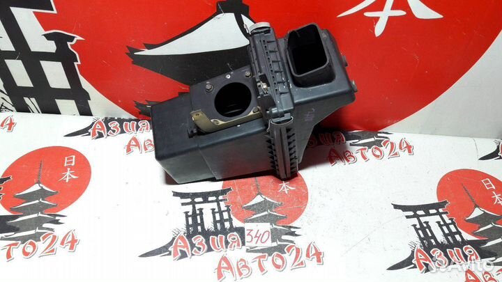 Корпус воздушного фильтра Nissan Presage TU30 QR25