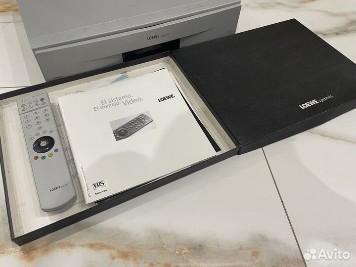 Видеомагнитофон Loewe centros 6156 H