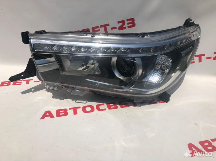 Toyota Hilux 15- Фара левая LED 1124