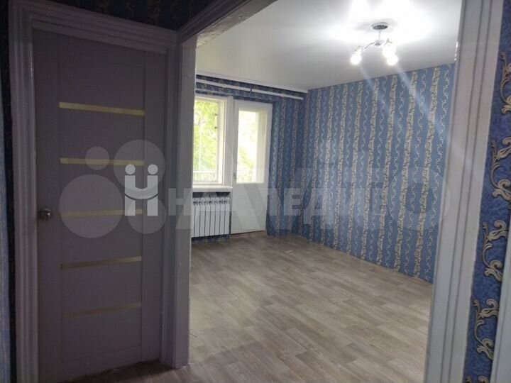 2-к. квартира, 45 м², 3/3 эт.