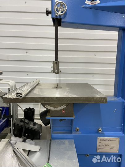 Станок ленточнопильный