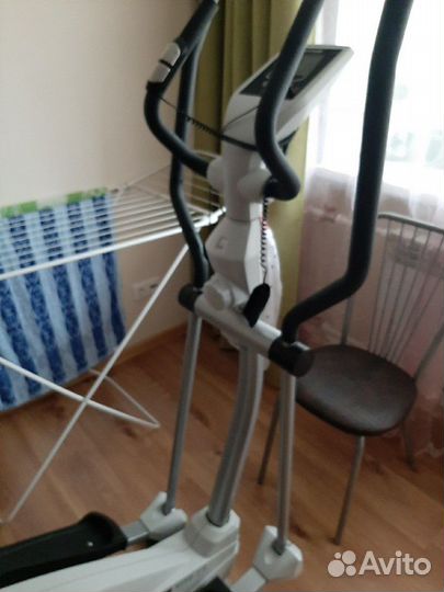 Эллиптический тренажер