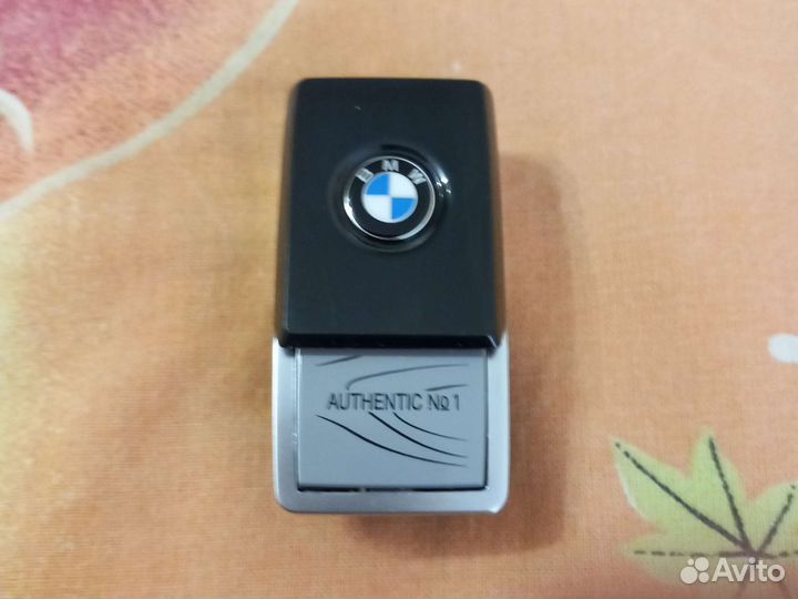 Продам ароматизатор без царапин состояние 100/100