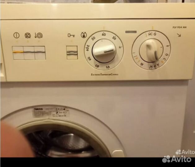 Продам стиральную машину