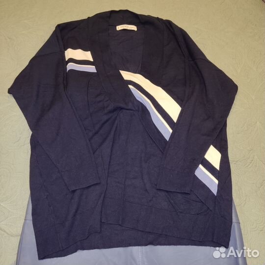 Продам комплект вещей на 42-44 12 storieez