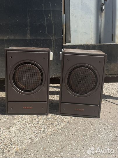 Акустические колонки