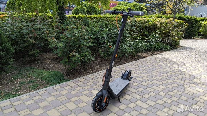 Электросамокат ninebot kickscooter f65u