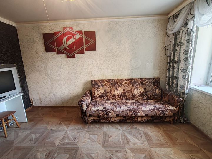 Комната 15 м² в 4-к., 1/6 эт.