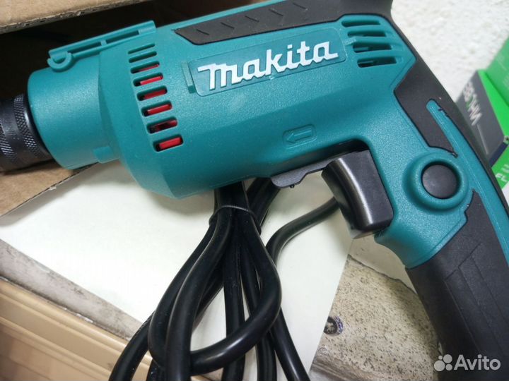 Инструмент- Makita HR2450