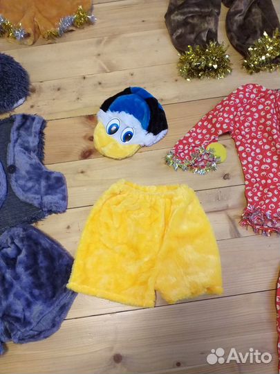 Продаются костюмы карнавальные: ежик, утено