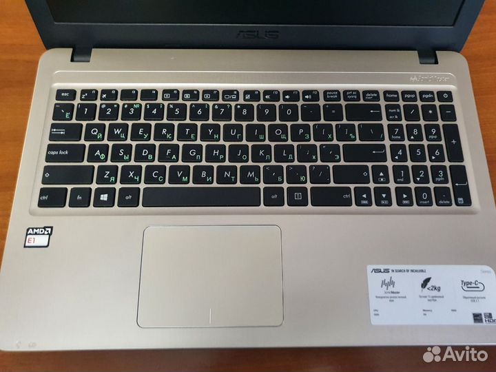 Ноутбук asus