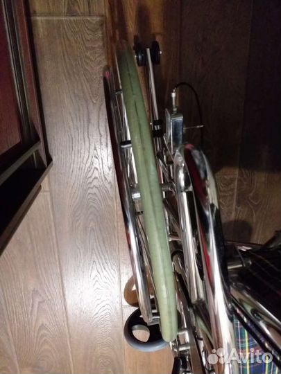 Инвалидная коляска