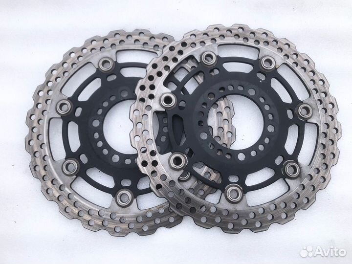 Kawasaki ER6N 2012 передние тормозные диски