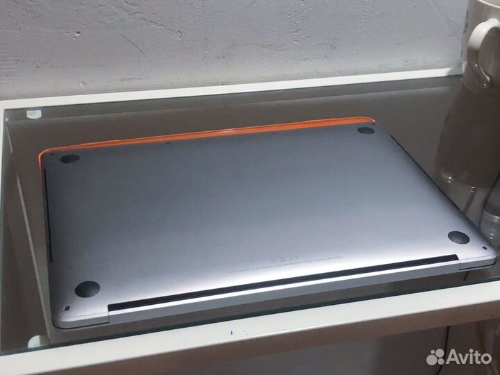 Apple MacBook Pro 13 2018 i5 8gb 512gb touch bar