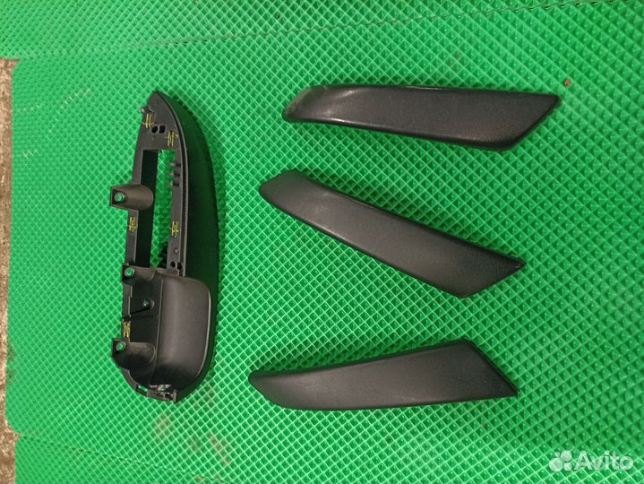 Ручка двери внутренняя Skoda Octavia A5