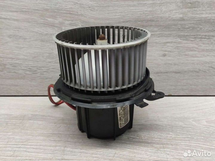 Моторчик печки Mercedes C W204