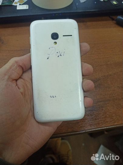 Alcatel PIXI 3(4.5) 4027D, 4 ГБ