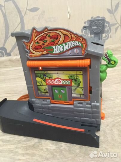 Хот вилс Hot Wheels Сити Пиццерия