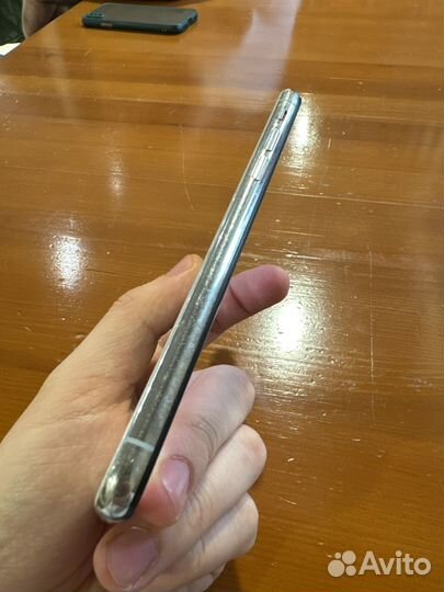 iPhone X, 256 ГБ