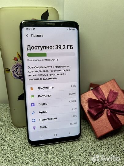 Samsung Galaxy S9, 4/64 ГБ