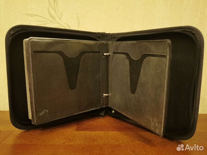 Боксы, контейнеры, папки для дисков CD, DVD