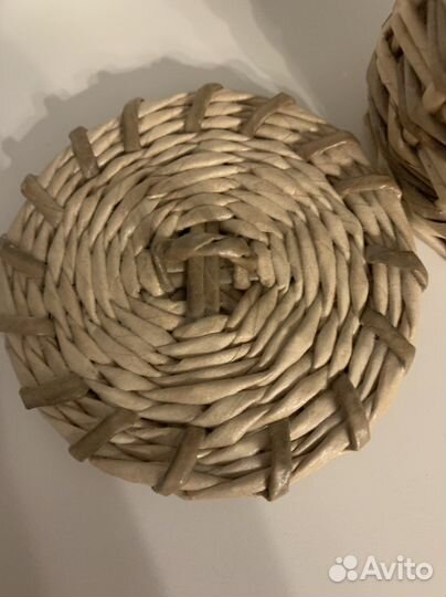 Корзина плетеная с крышкой