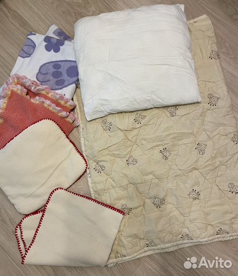 Детское одеяло+ подушка+ пледы