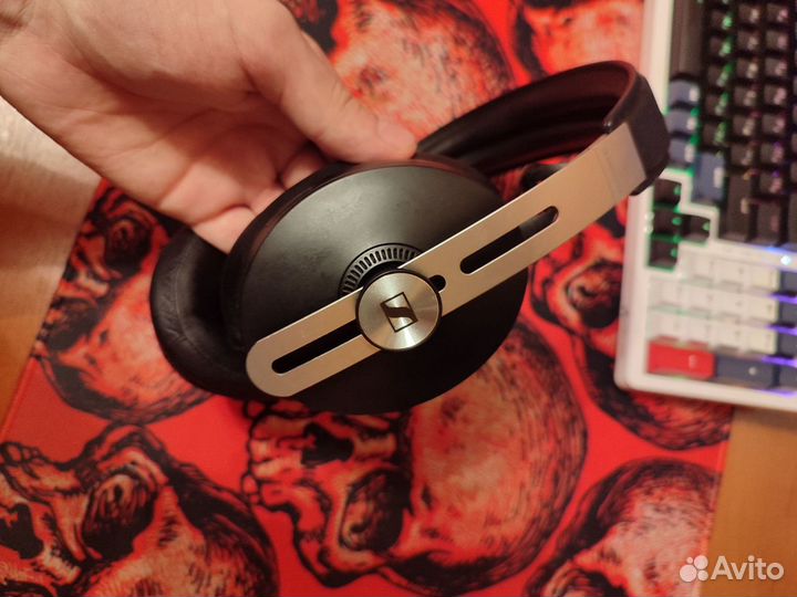 Наушники Sennheiser Momentum 3 Wireless