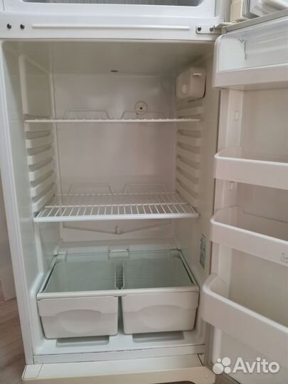 Холодильник stinol