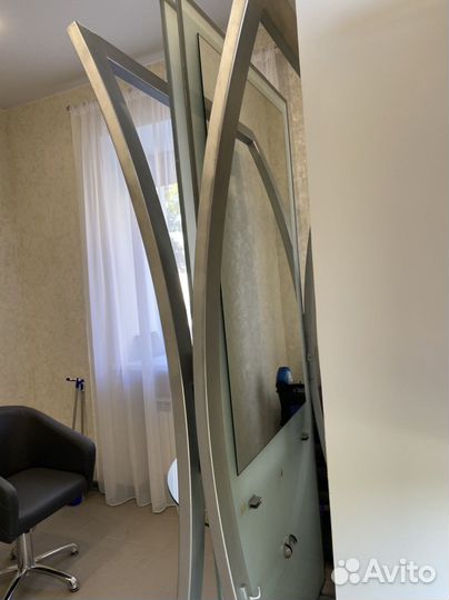 Парикмахерское оборудование