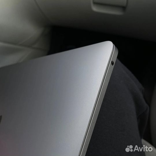 Macbook Air 13 2020 m1