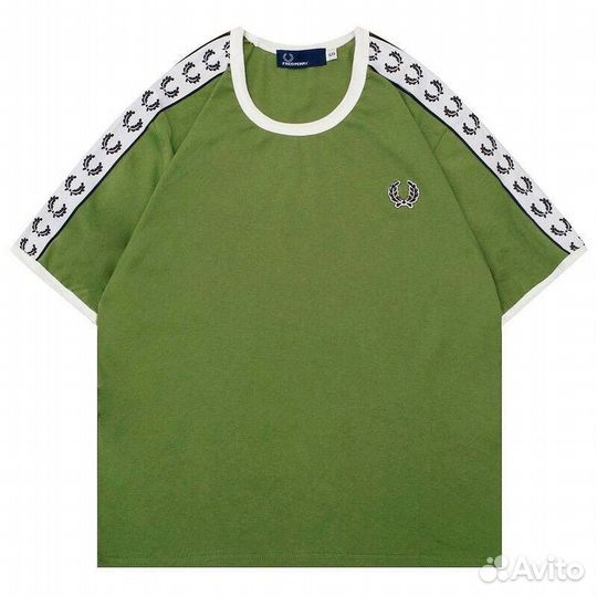 Футболка fred perry с лампасами