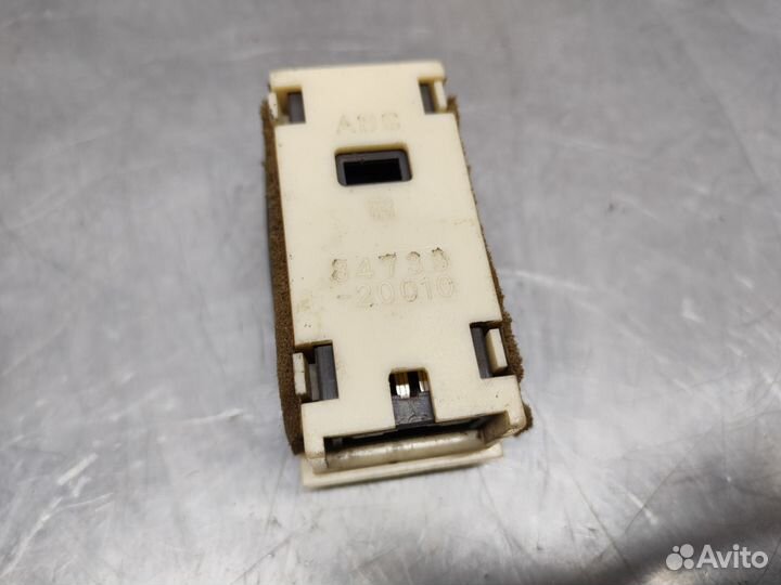 Кнопка стеклоподъемника Toyota Camry SV30 1991 г.в