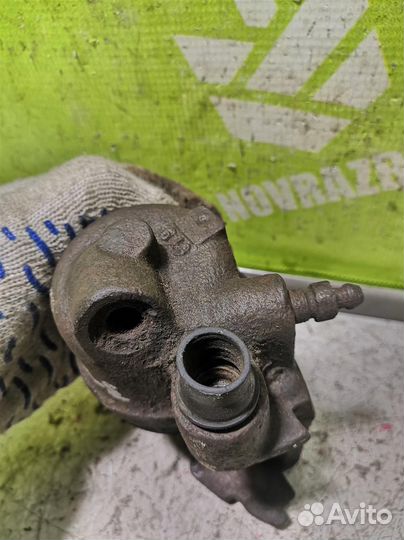 Суппорт передний правый Фольксваген Гольф 2 Джет