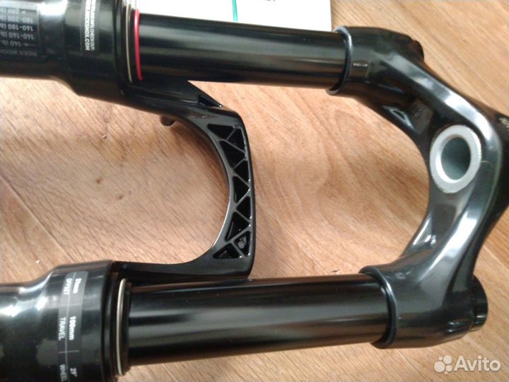 Вилка 29 Rockshox 30 gold