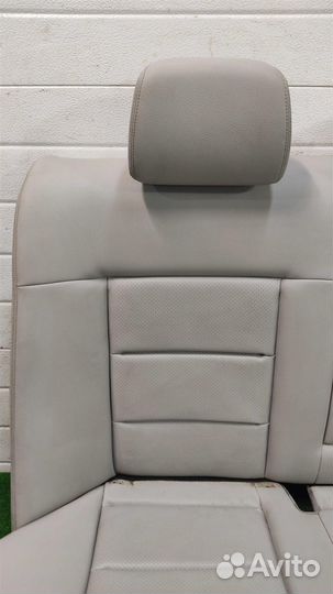 Сиденья задние комплект Mercedes Benz E-class W21