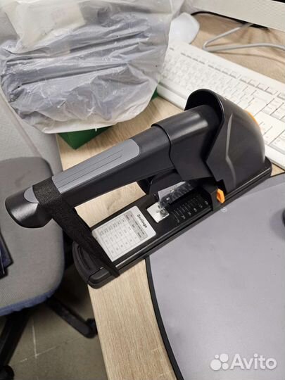 Степлер для большой пачки